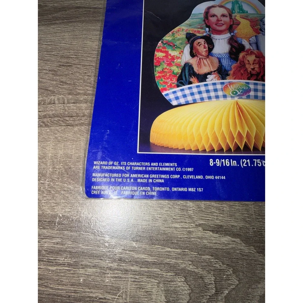 Vintage 1997 Wizard of Oz Honeycomb Centerpiece DesignWare Party Decoration NEW